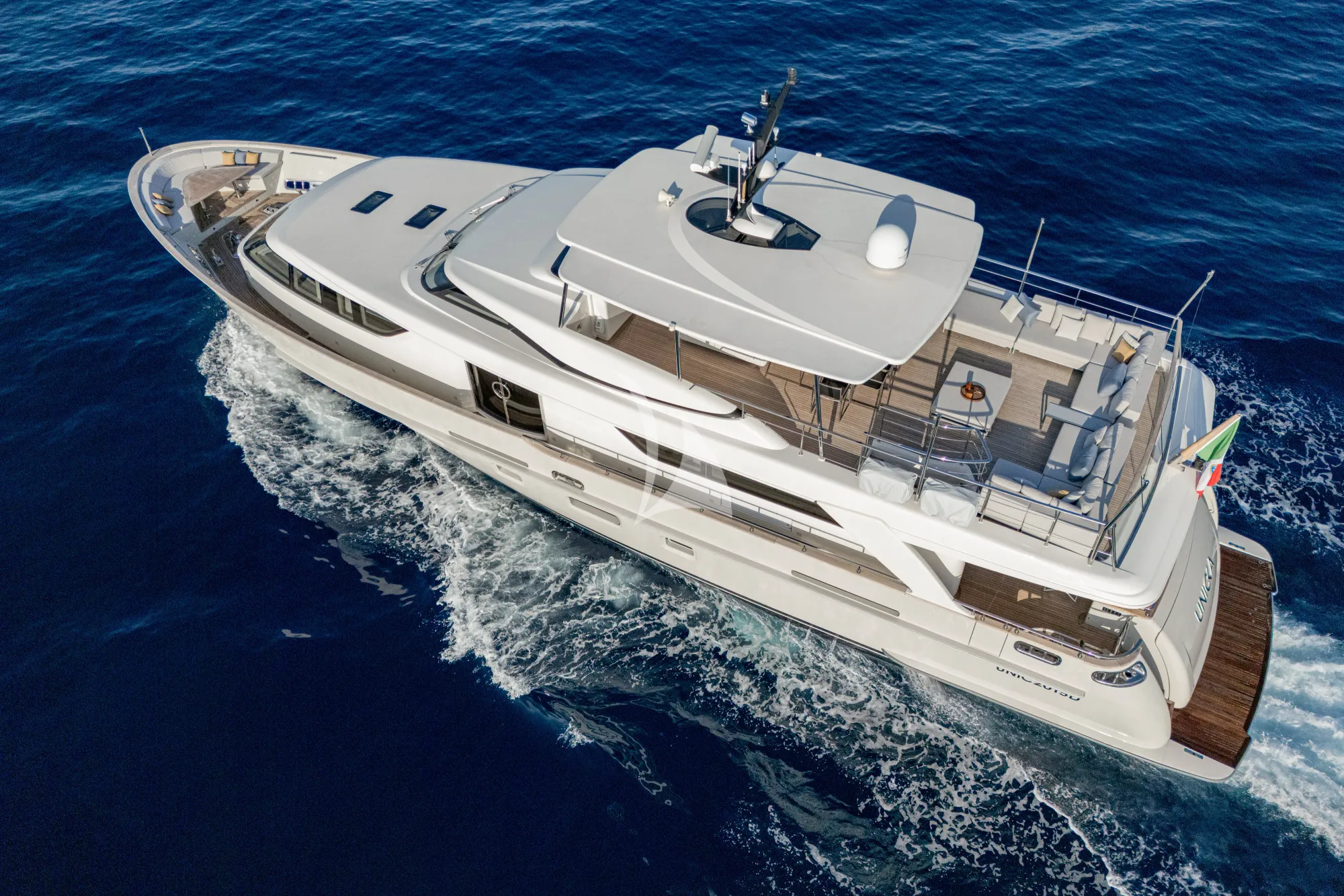 Luxury Crewed Motor Yacht UNICKA photo 5