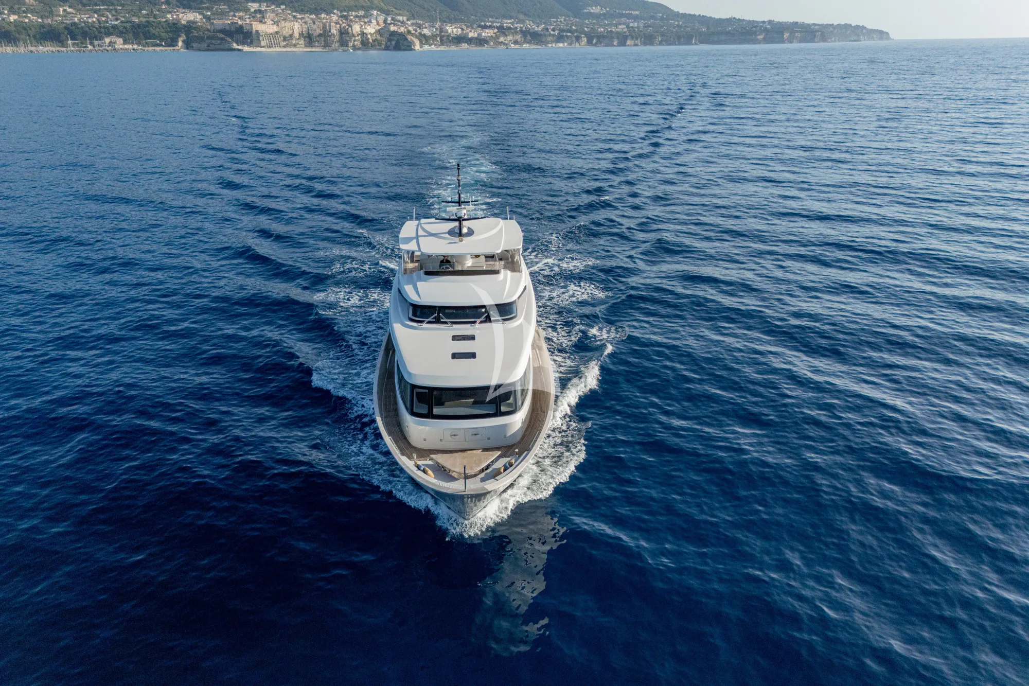 Luxury Crewed Motor Yacht UNICKA photo 6