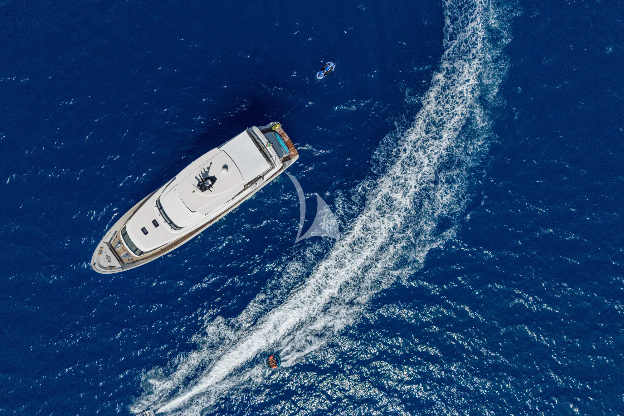 Luxury Crewed Motor Yacht UNICKA photo 7