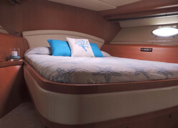 Crewed Motor Yacht Uniesse 54 Sport photo 5