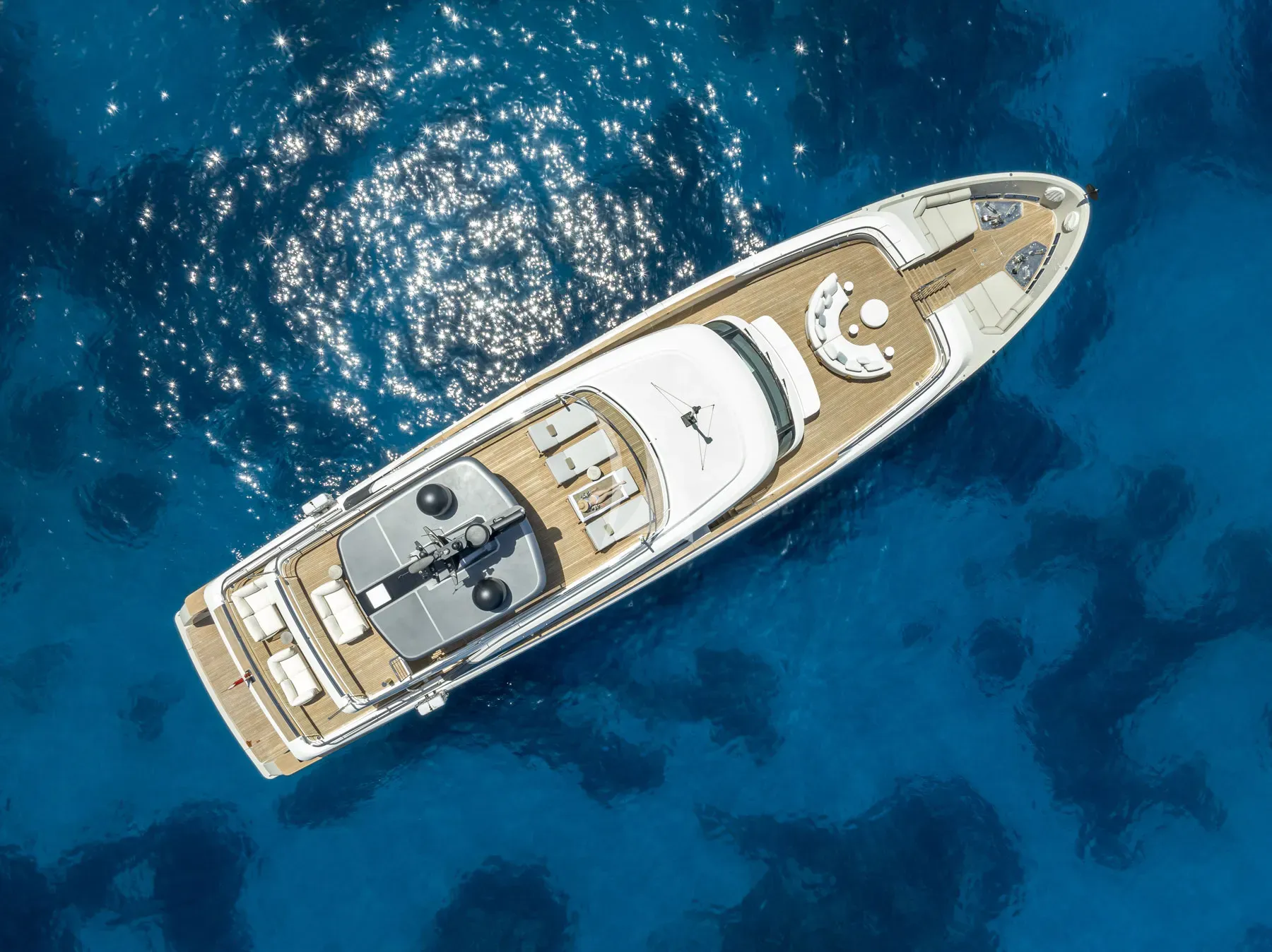 Luxury Crewed Catamaran UNIQUE S photo 5