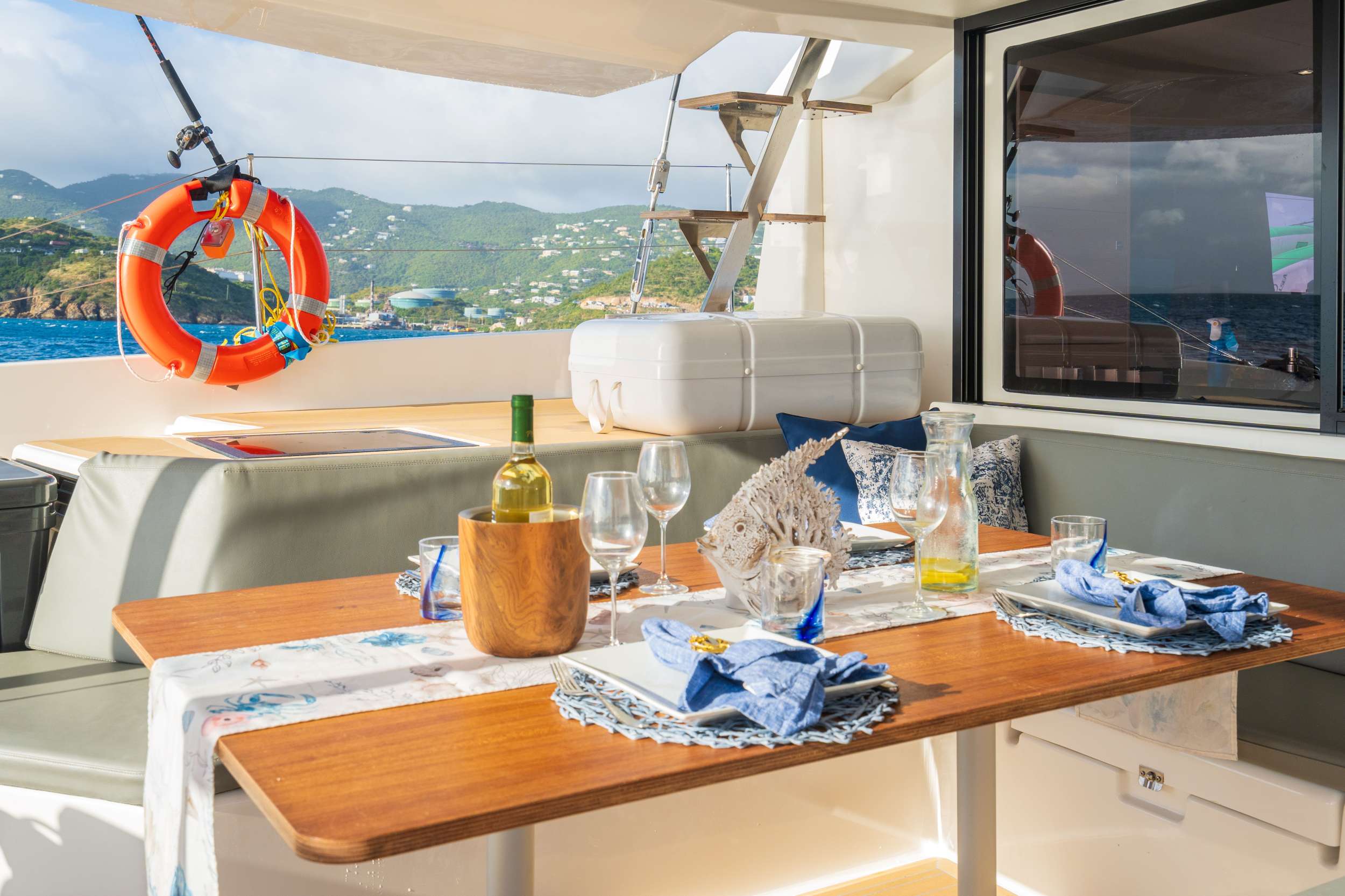 Luxury Crewed Catamaran UTOPIA photo 7