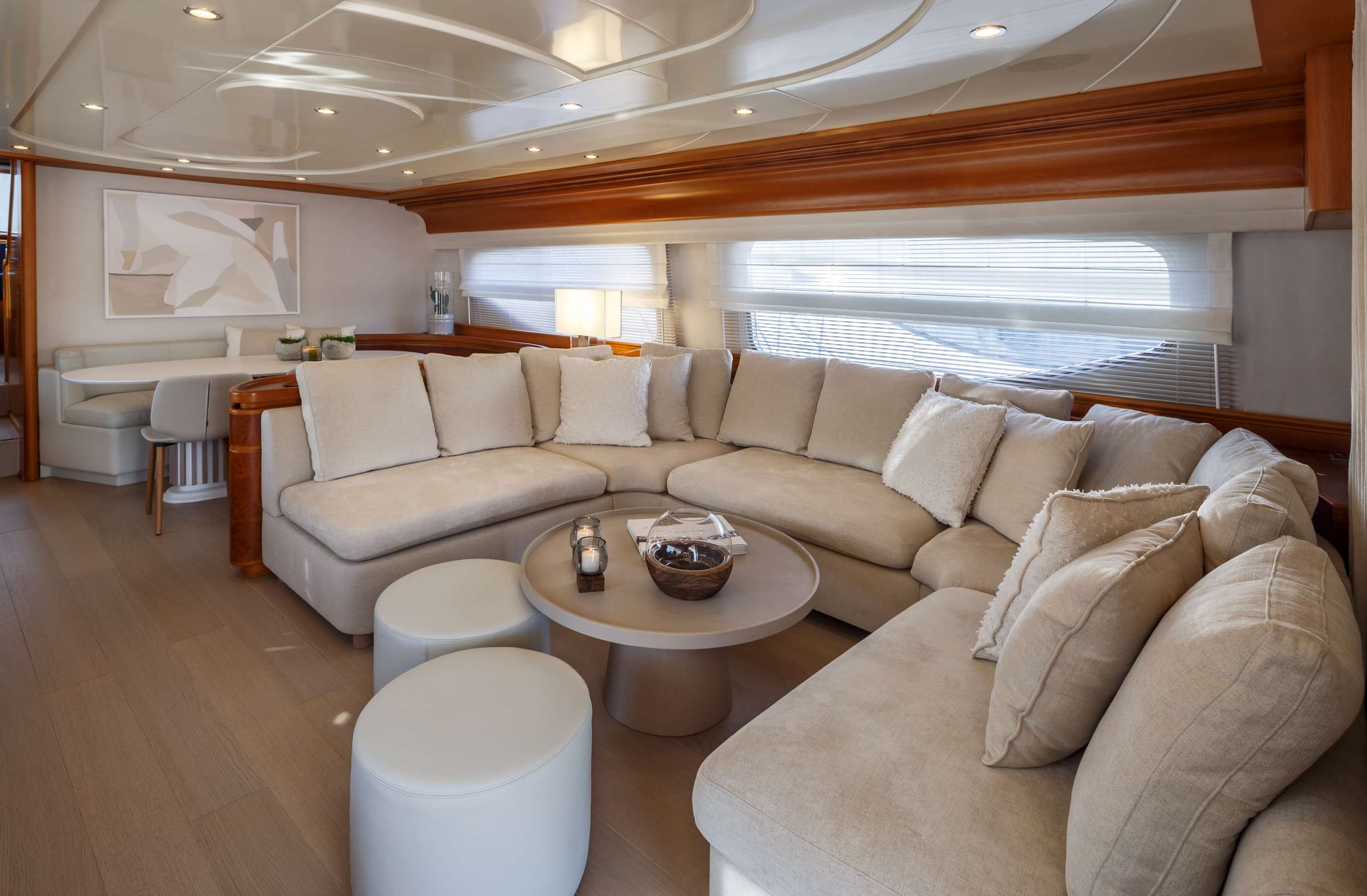Crewed Motor Yacht VA BENE photo 4