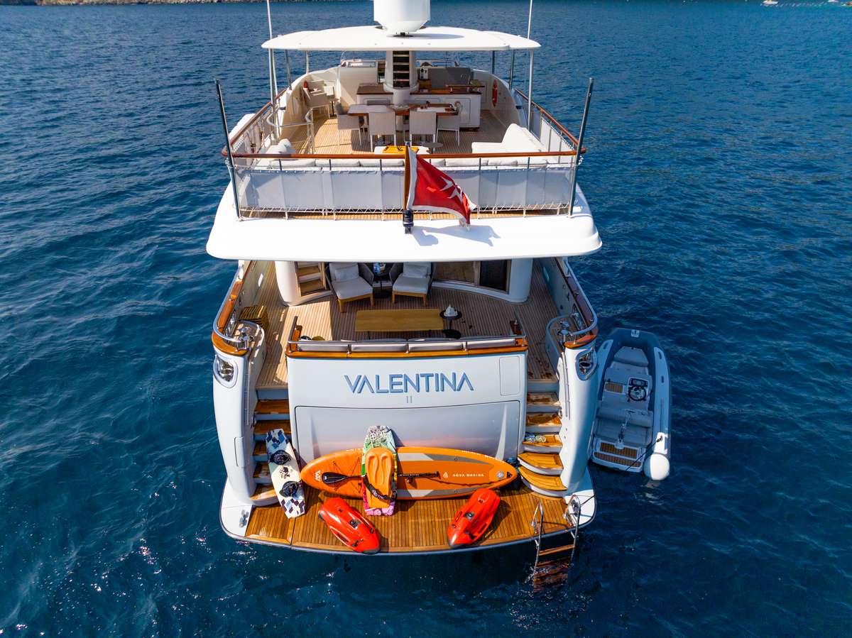 Crewed Motor Yacht VALENTINA II photo 4