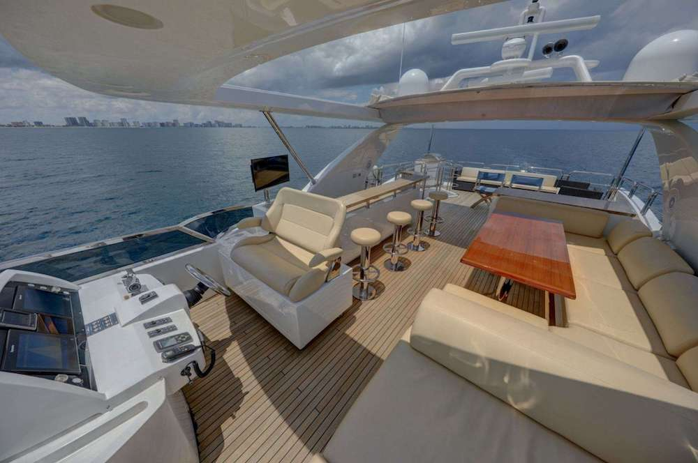 Luxury Crewed Motor Yacht VALERE photo 5