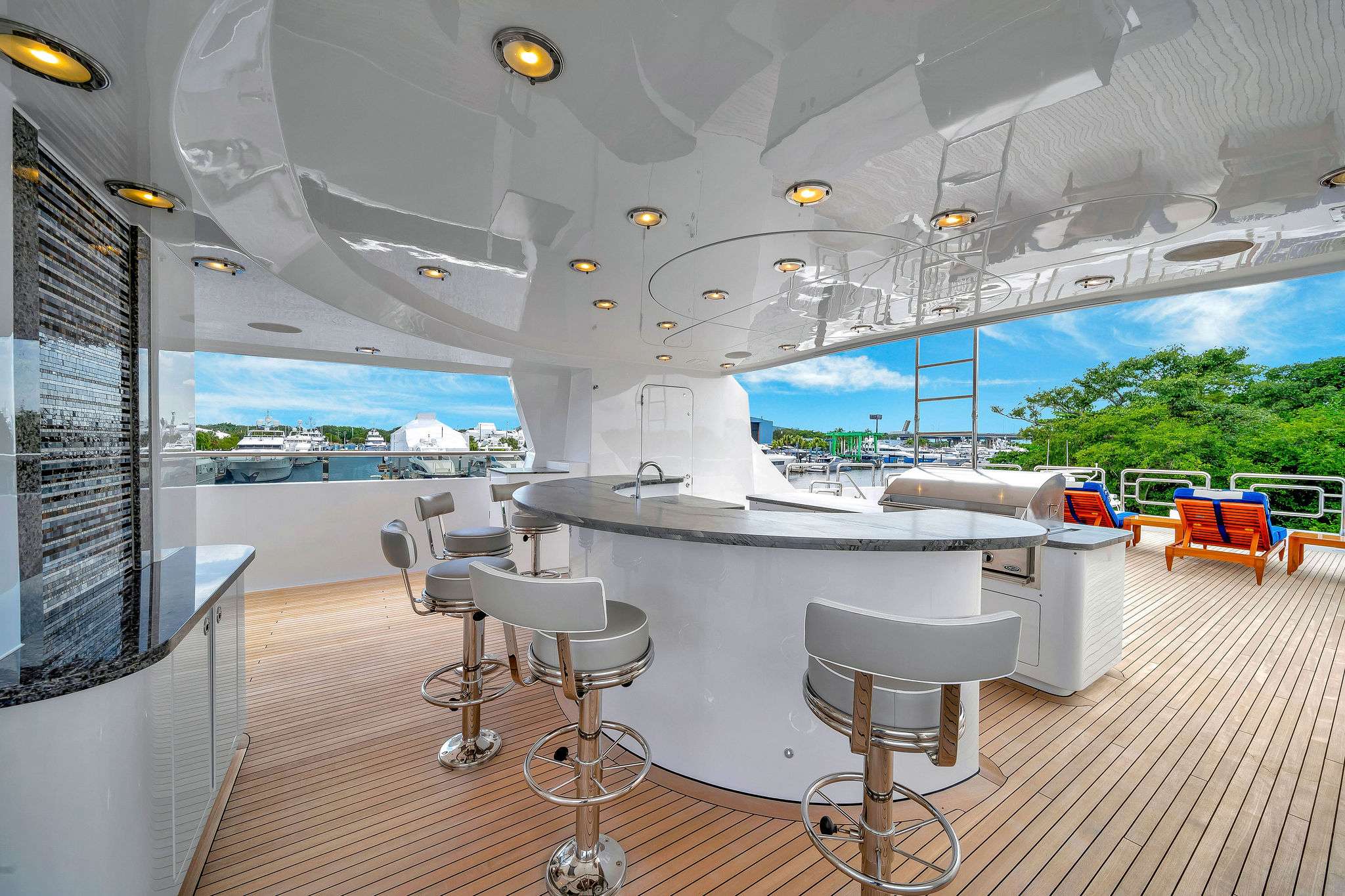 Luxury Crewed Motor Yacht VALHALLA photo 4