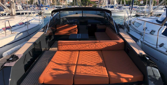 Crewed Motor Yacht Van Dutch 40 photo 8