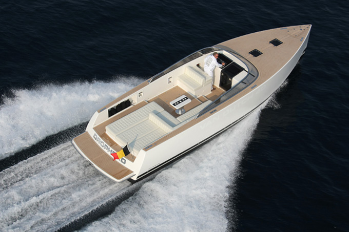 Crewed Motor Yacht Van Dutch 40 photo 4