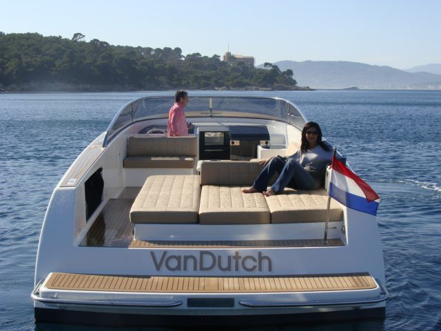 Crewed Motor Yacht Van Dutch 40 photo 6