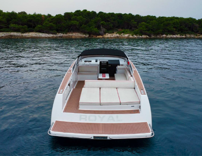 Crewed Motor Yacht Van Dutch 40 Royal photo 5