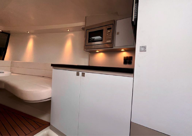 Crewed Motor Yacht Van Dutch 40 Royal photo 7