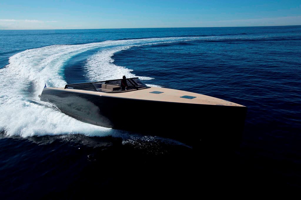 Crewed Motor Yacht Van Dutch 55 photo 5