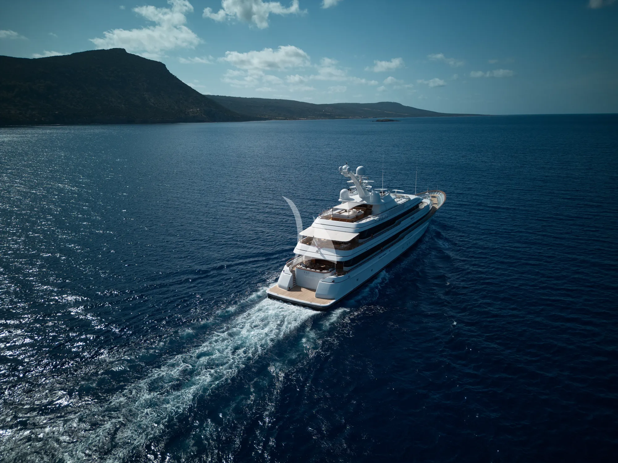 Luxury Crewed Motor Yacht VASSA photo 3