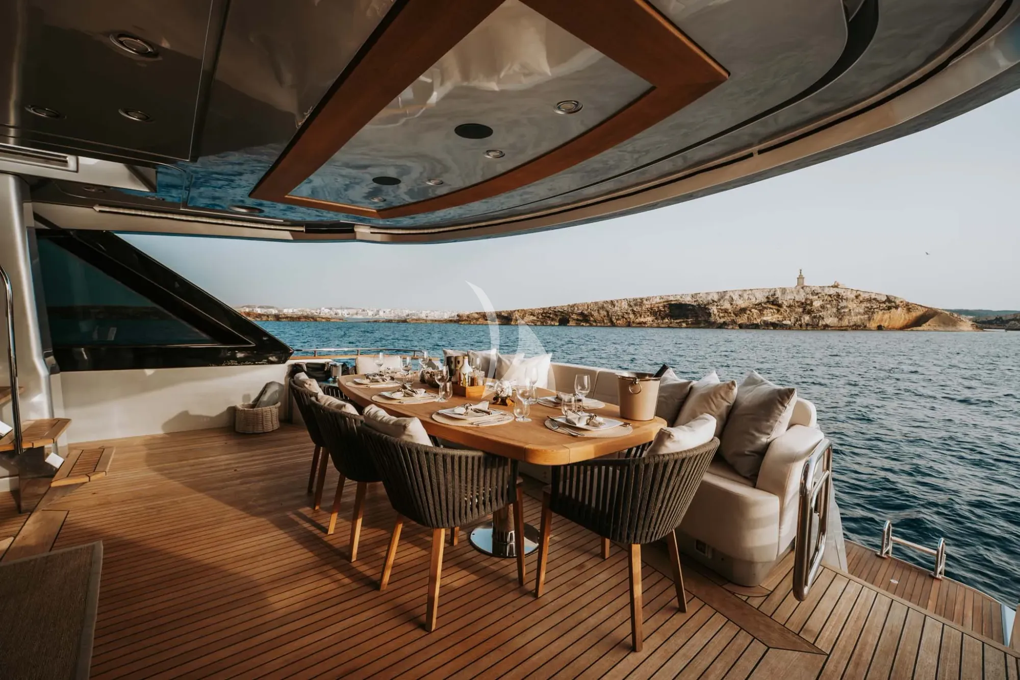 Luxury Crewed Motor Yacht VENUS photo 8
