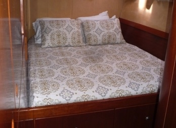 Crewed Catamaran MISS ELIZABETH photo 5