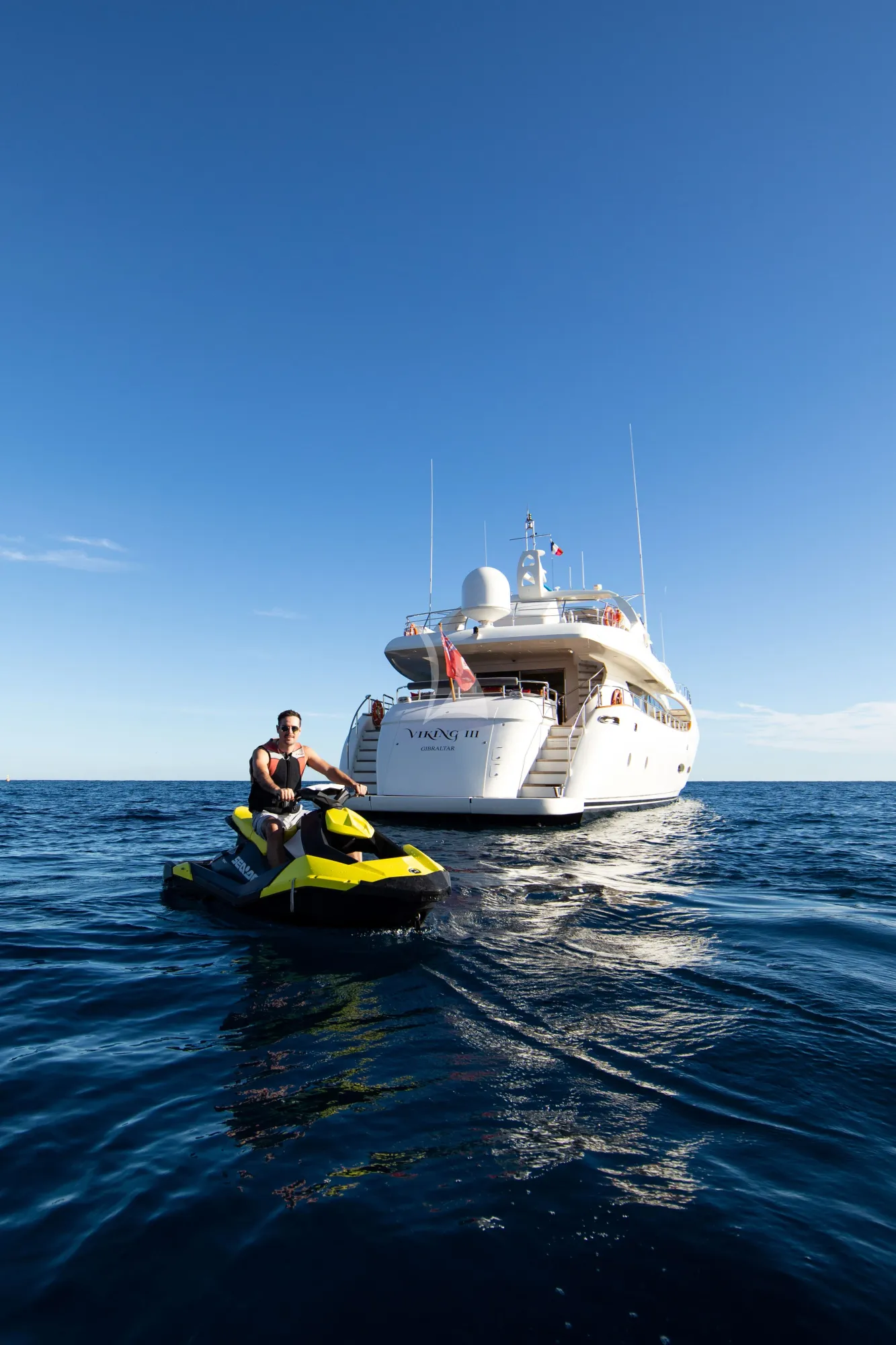 Luxury Crewed Motor Yacht VIKING III photo 5