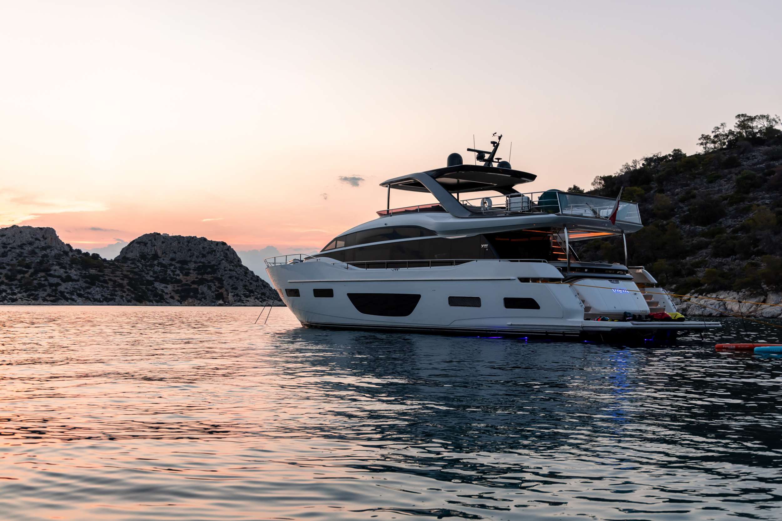 Luxury Crewed Motor Yacht VISTA photo 3