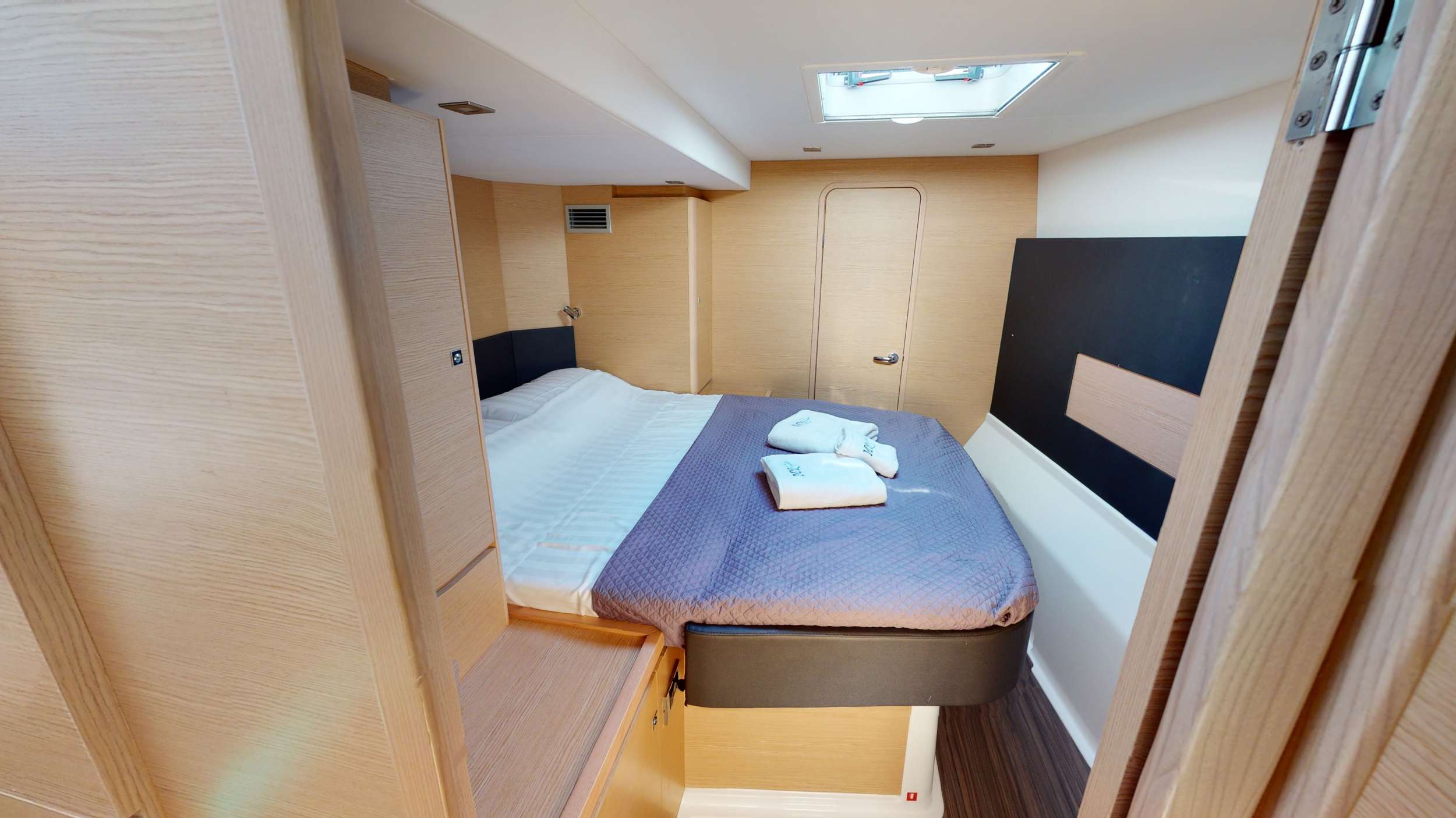 Crewed Catamaran VITTORIA photo 8