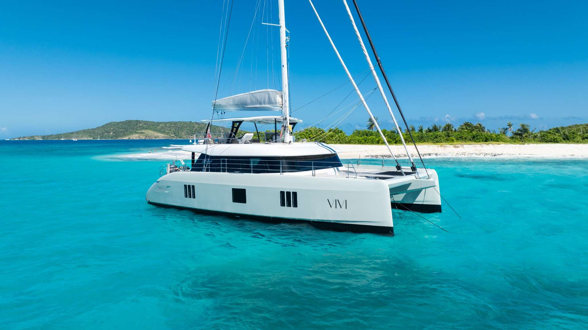 Crewed Catamaran VIVI photo 3