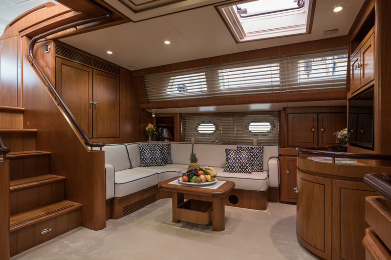 Crewed Sailing Yacht VIVID photo 8