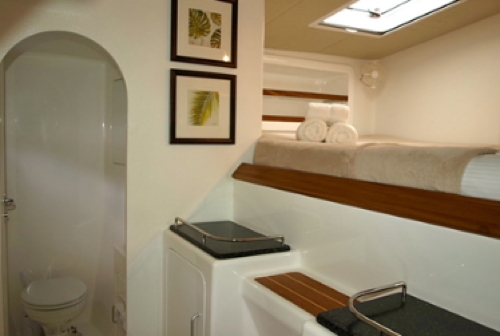 Bareboat Catamaran Voyage 520 photo 5