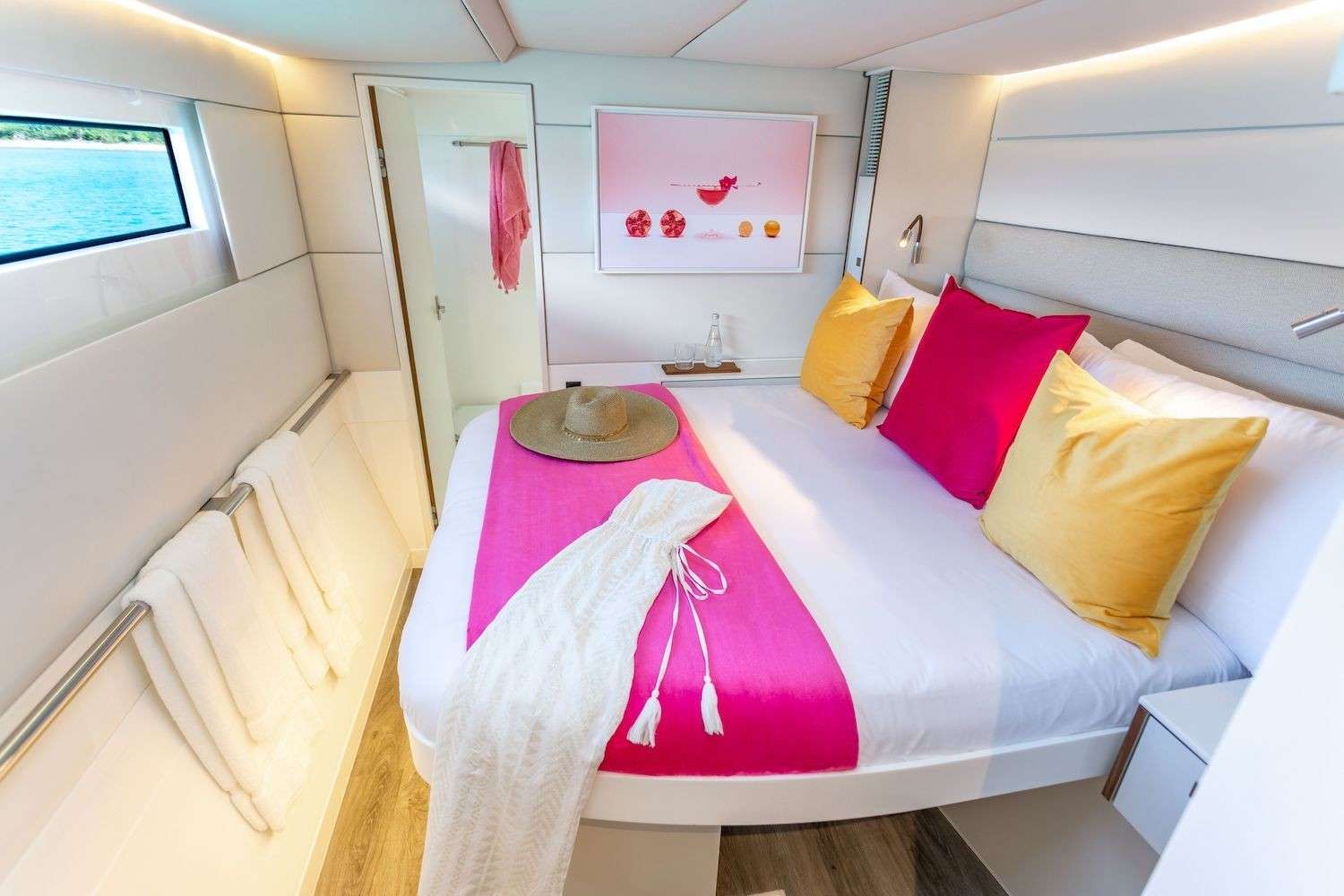 Crewed Sailing Catamaran VOYAGE 590 photo 6