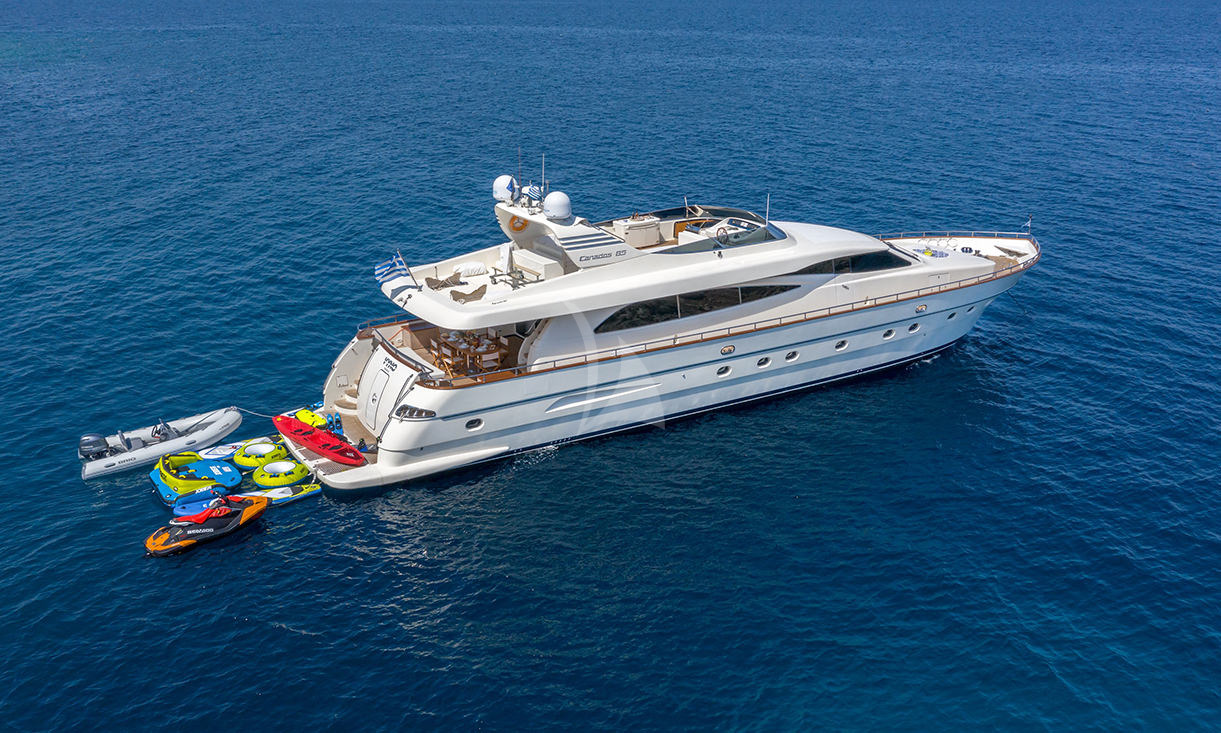 Crewed Motor Yacht VYNO photo 3
