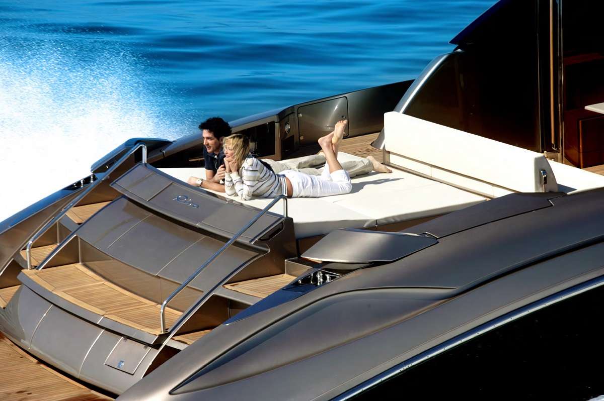 Luxury Crewed Motor Yacht W photo 3