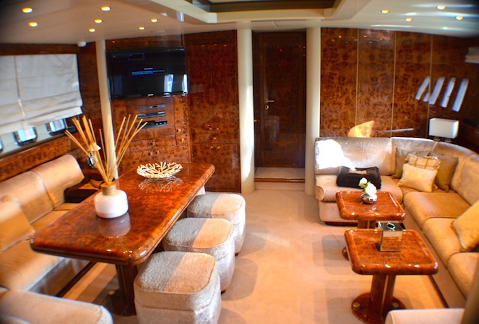 Crewed Motor Yacht Waï photo 8