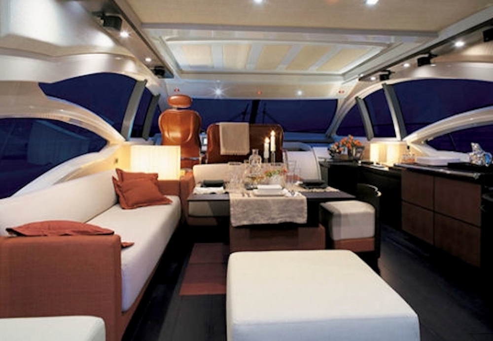 Crewed Motor Yacht WARREN KELLY photo 7