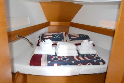 Bareboat Sailing Yacht WEATHER OR KNOT photo 8