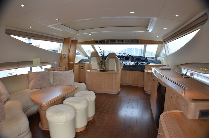 Crewed Motor Yacht WELL DONE photo 3