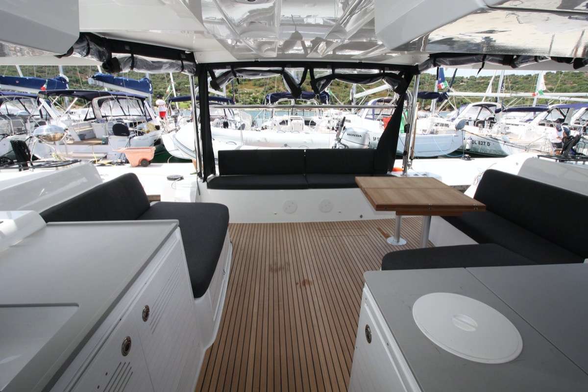 Luxury Crewed Catamaran WESTERLUND photo 3