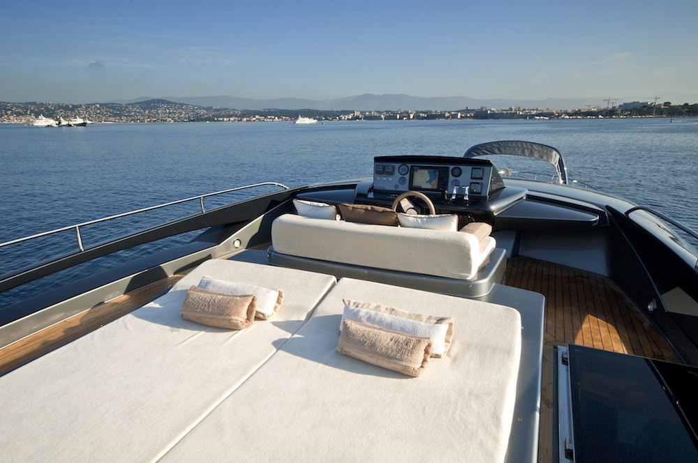 Crewed Motor Yacht WHATEVER photo 4