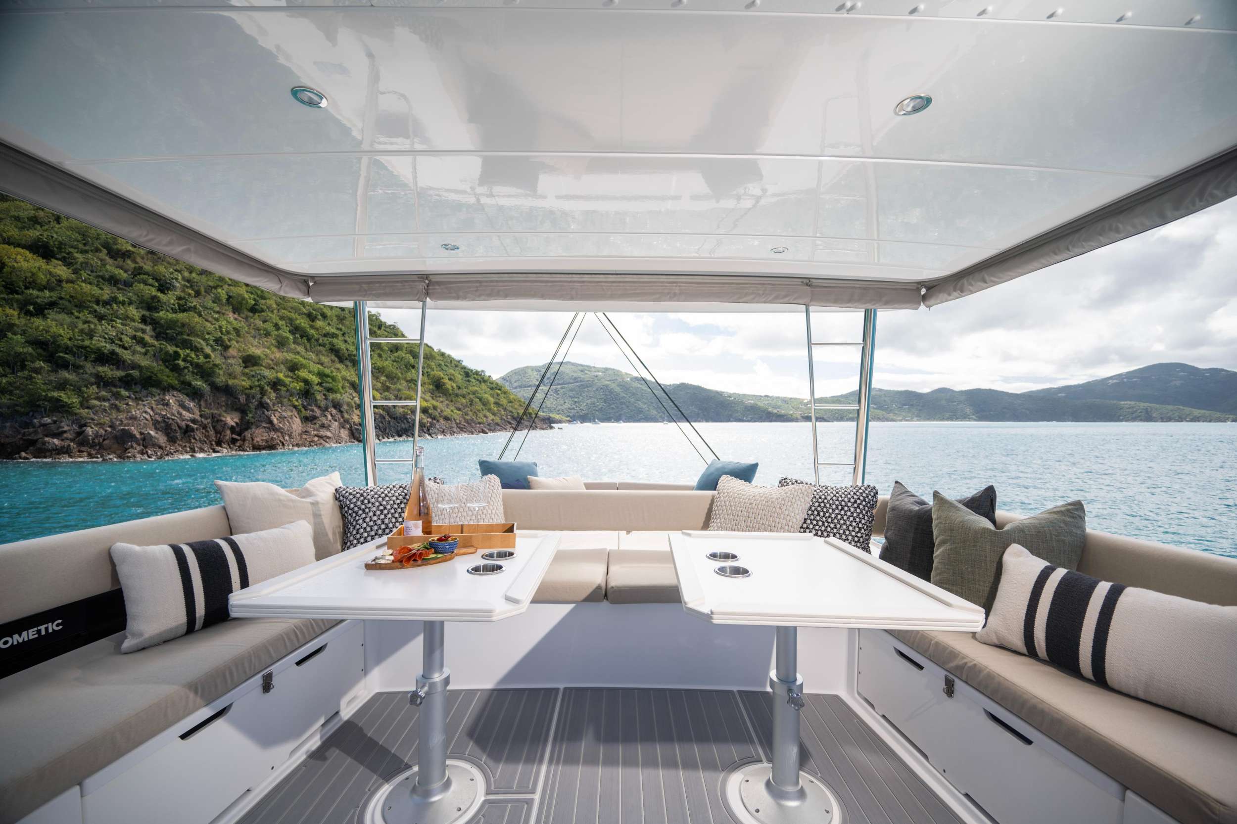 Crewed Catamaran WHISKEY SUNSET photo 5