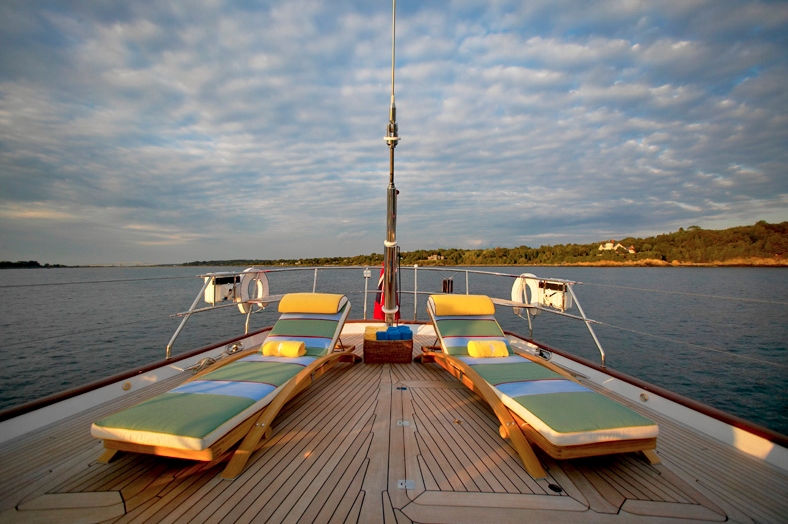 Luxury Crewed Sailing Yacht WHISPER photo 4