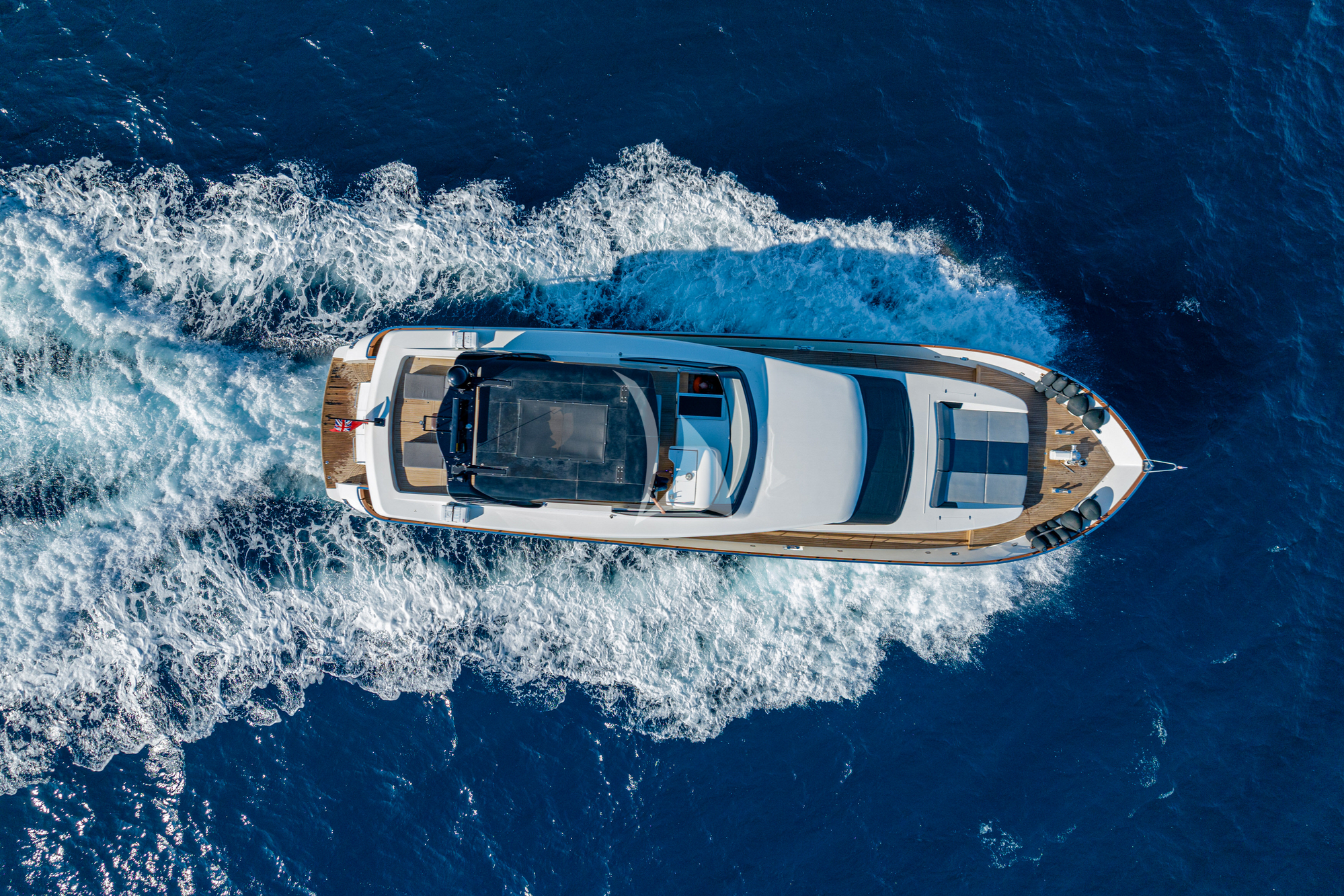 Luxury Crewed Motor Yacht WHITE HAVEN photo 3
