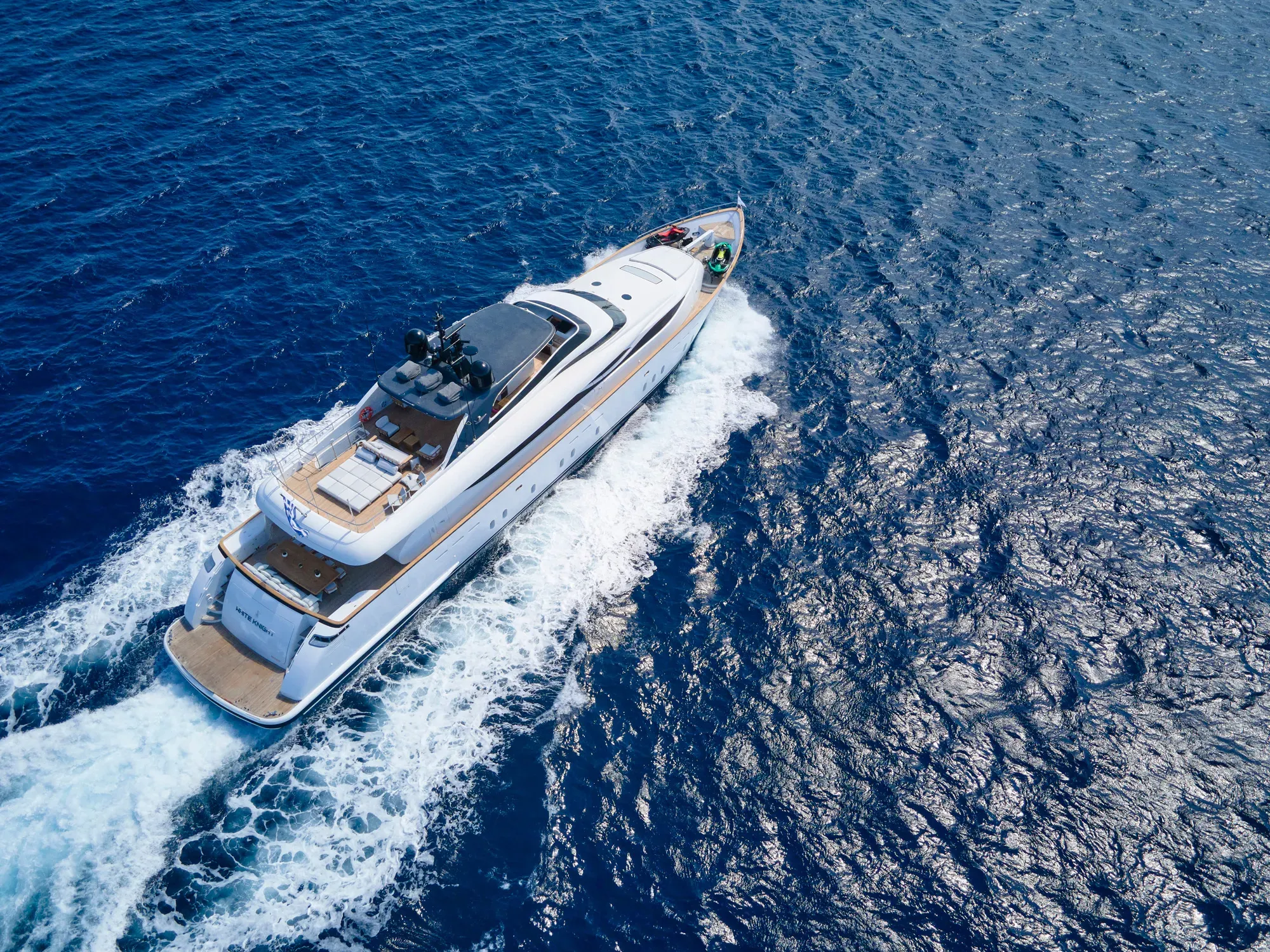 Luxury Crewed Motor Yacht WHITE KNIGHT photo 4