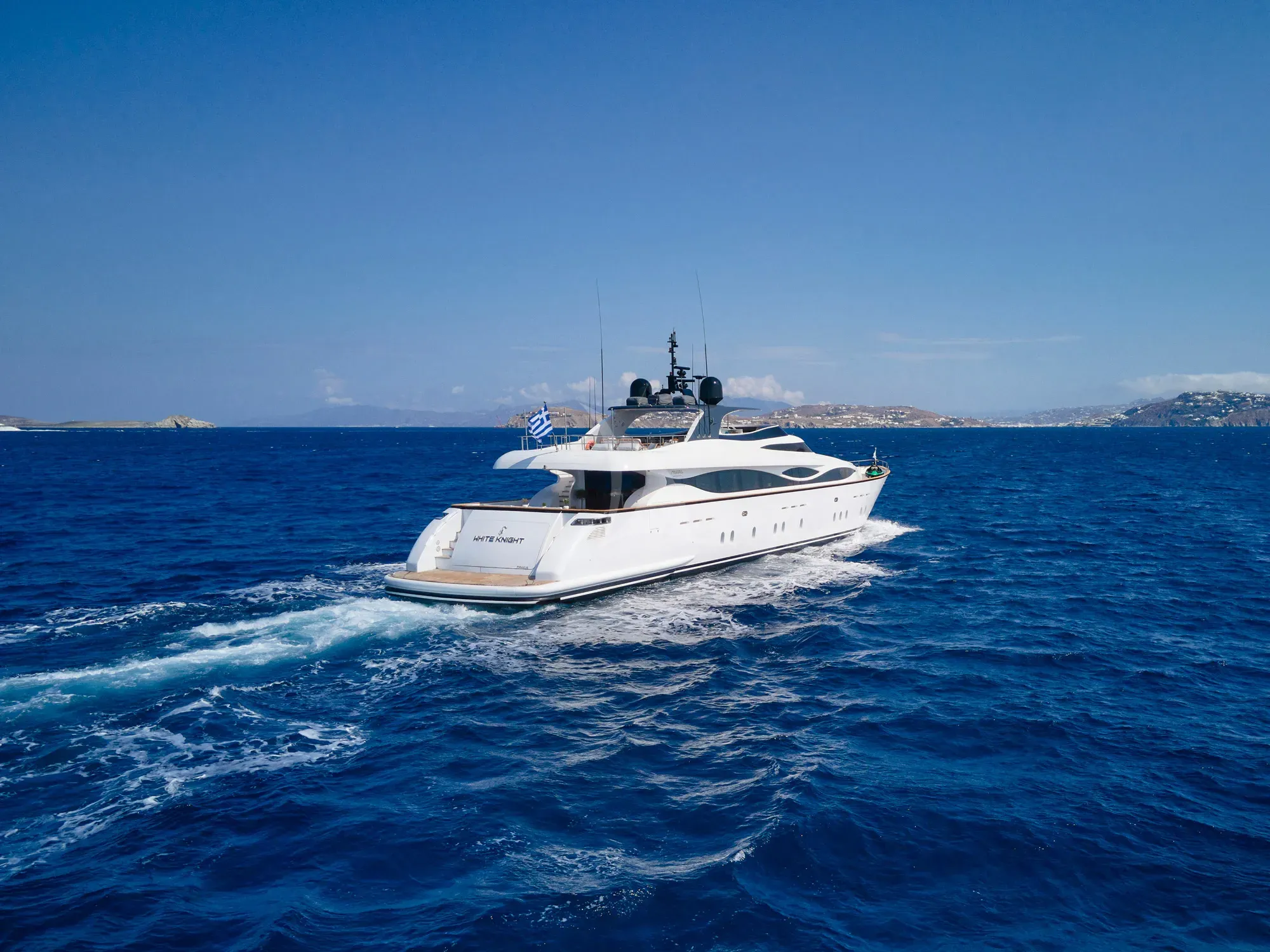 Luxury Crewed Motor Yacht WHITE KNIGHT photo 5