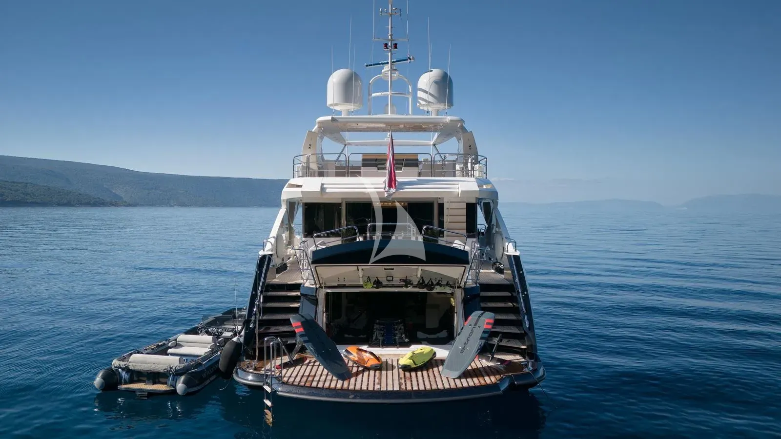 Luxury Crewed Motor Yacht WICKED PLAY photo 8