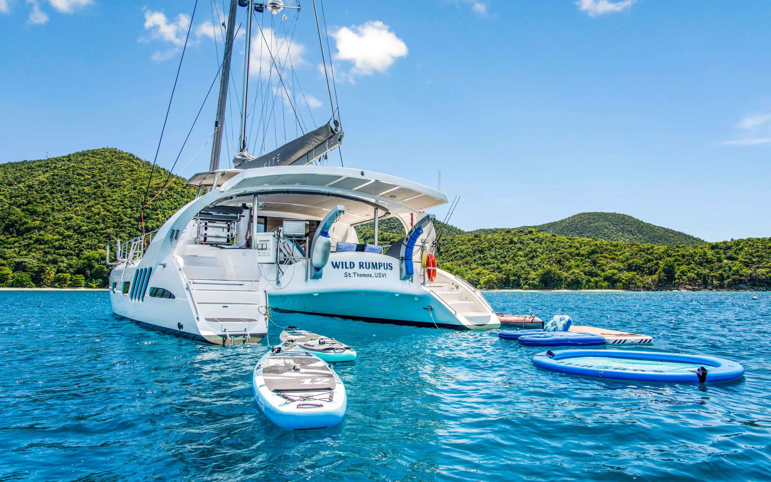 Crewed Catamaran WILD RUMPUS photo 4