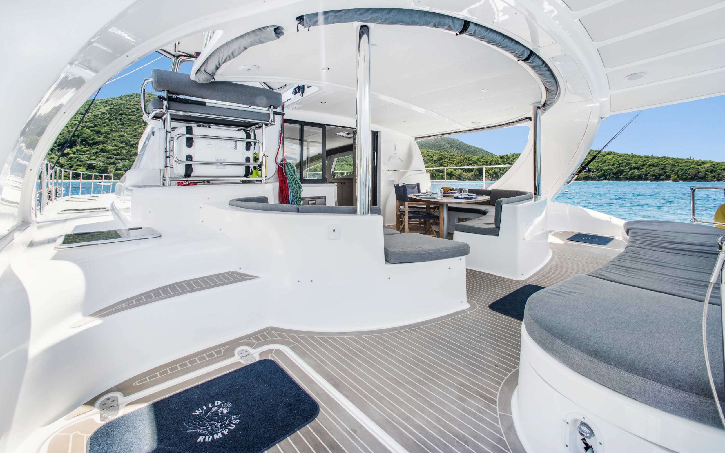 Crewed Catamaran WILD RUMPUS photo 5
