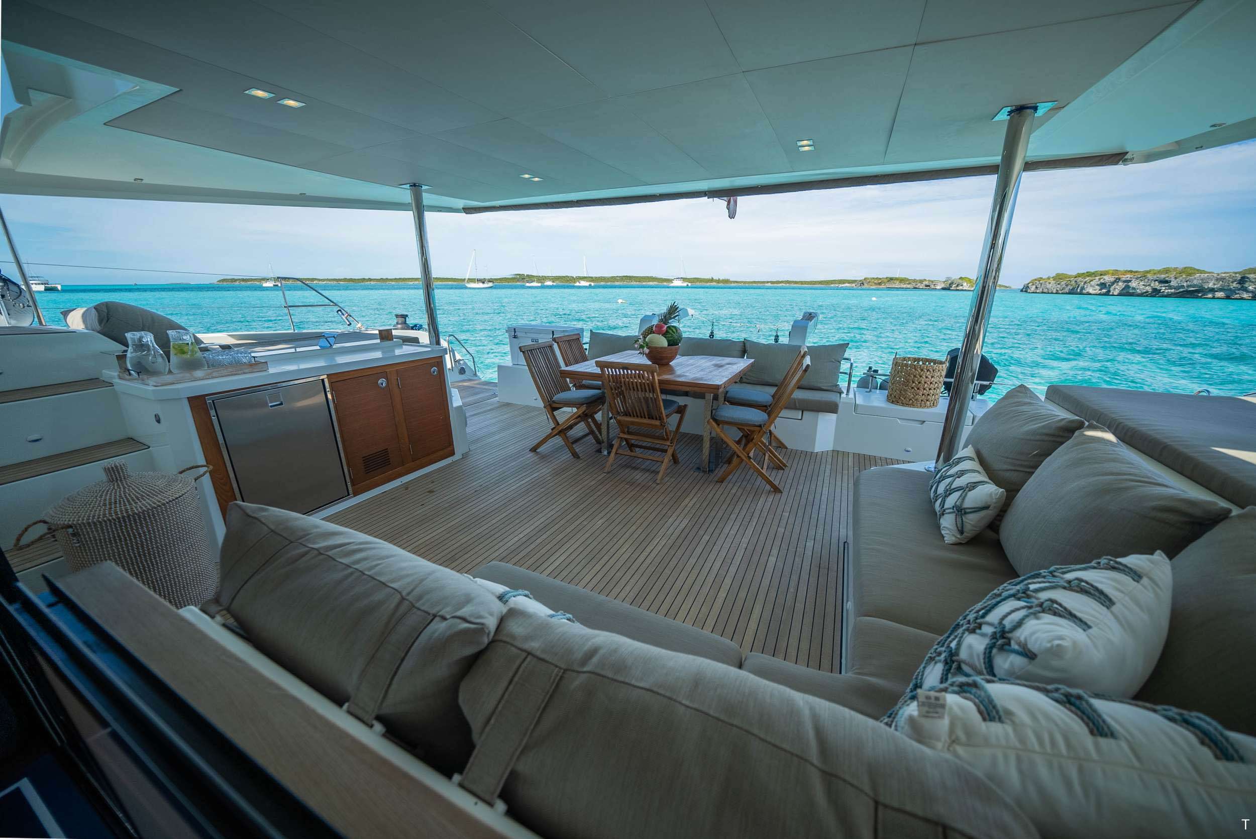 Luxury Crewed Catamaran WIND CHASER I photo 7