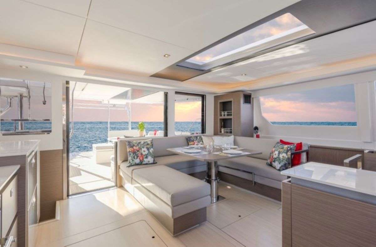 Crewed Catamaran WIND DANCER photo 7