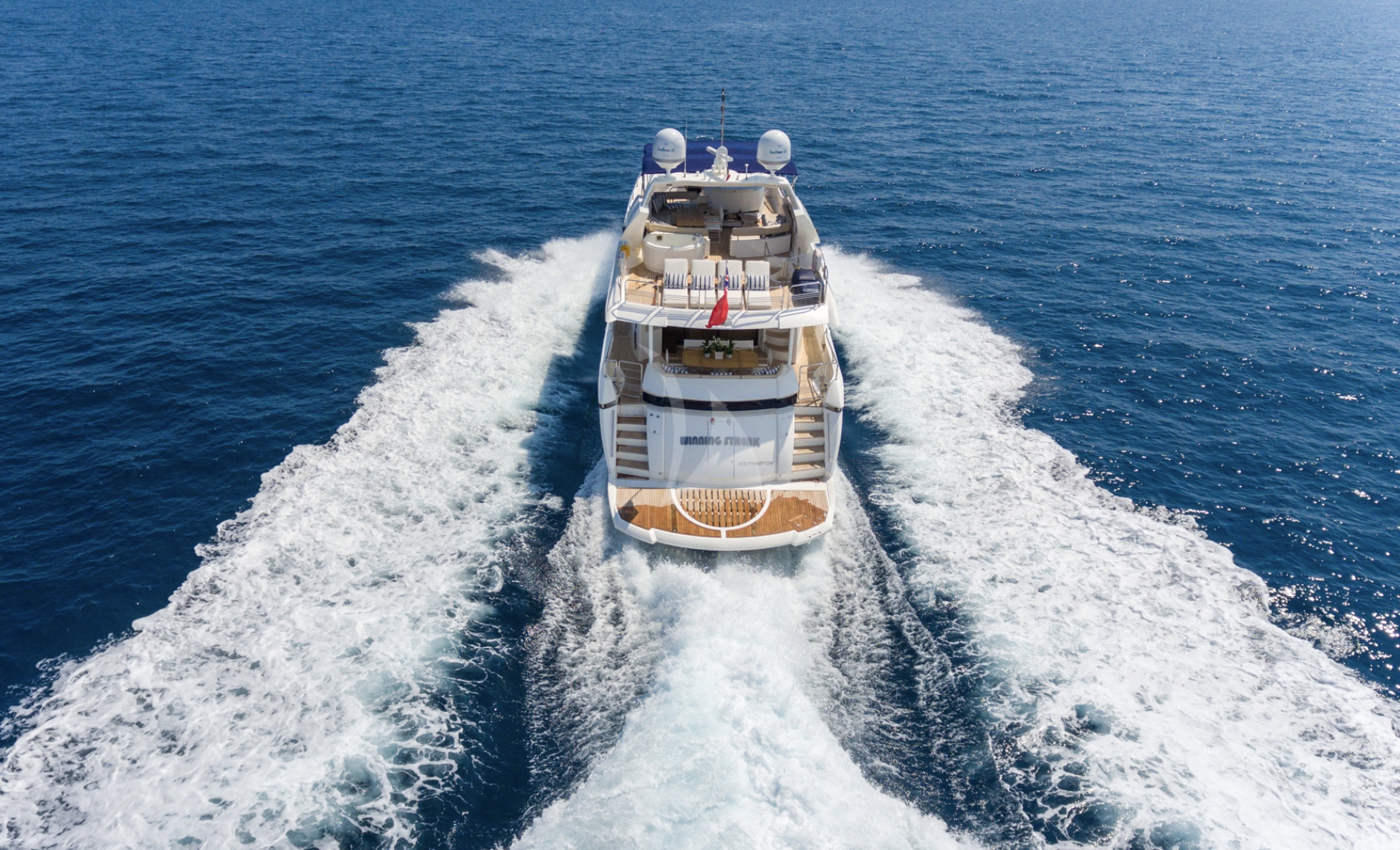 Crewed Motor Yacht WINNING STREAK 2 photo 6