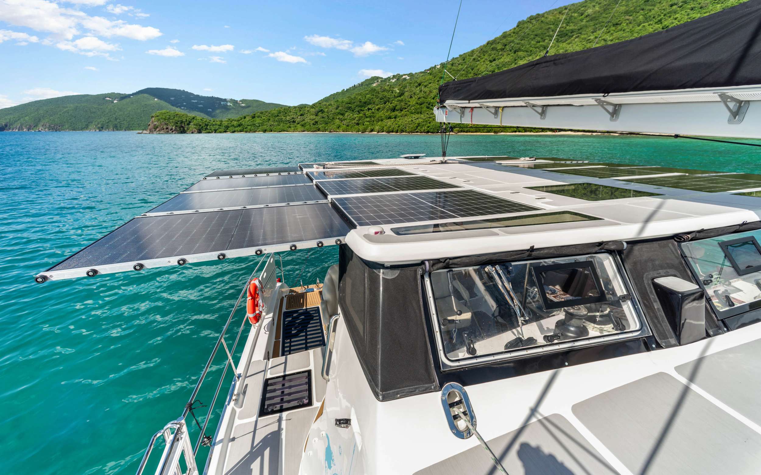 Crewed Catamaran WONDERWAY photo 5