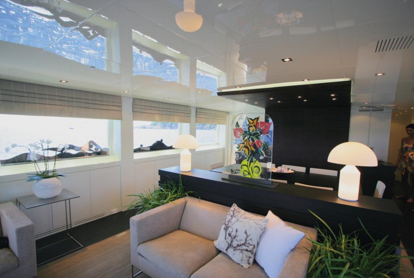 Luxury Crewed Motor Yacht XANAX photo 3