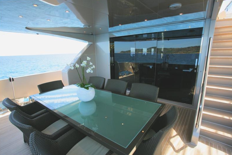 Luxury Crewed Motor Yacht XANAX photo 7