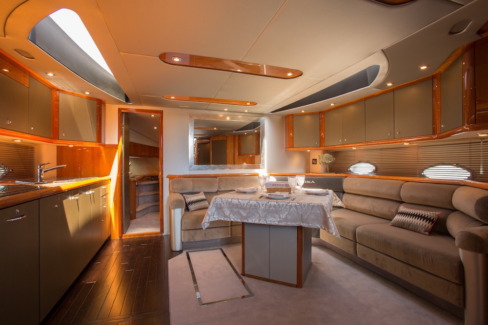 Crewed Motor Yacht YANSIKA photo 6