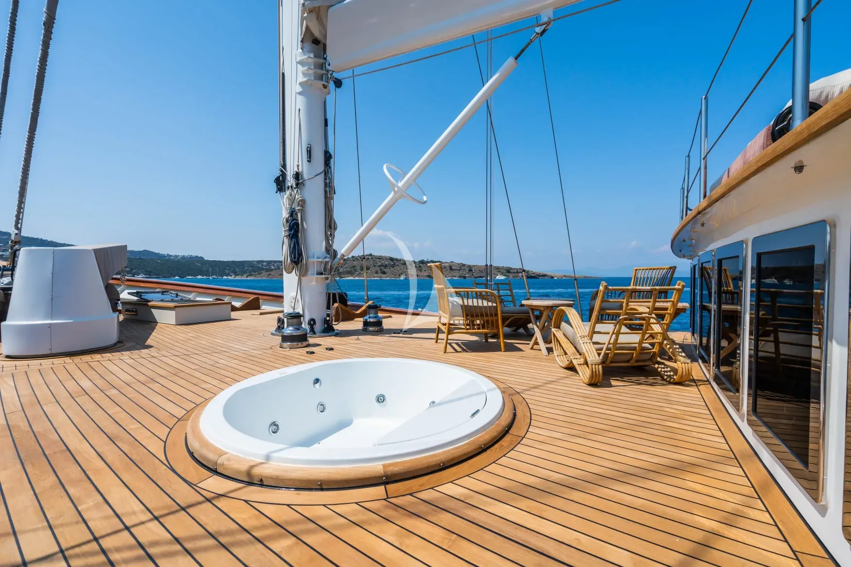 Luxury Crewed Sailing Yacht YAZZ photo 7